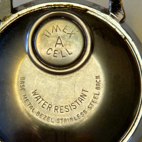 Vintage Timex Electric Dynabeat Watch (for repair) - Picture 4 of 14